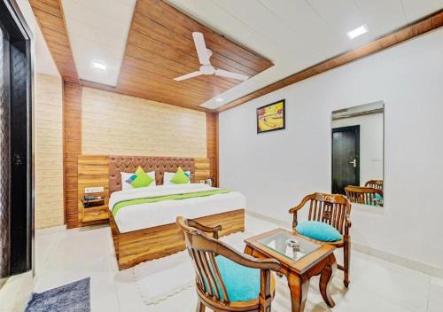 Ibrahimpatan Hotel | Hotel Gloab Residency Near Delhi Airport