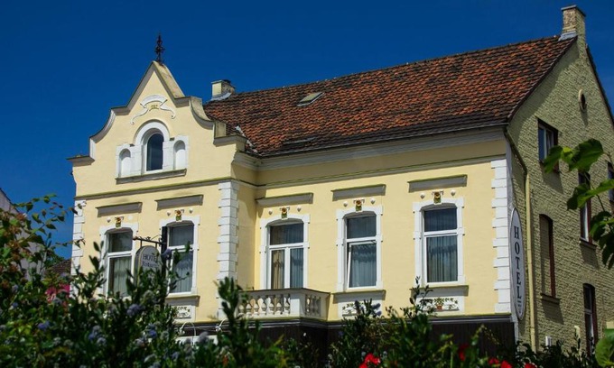 Rhein-Erft-Kreis District House | Hotel Haus Wagner