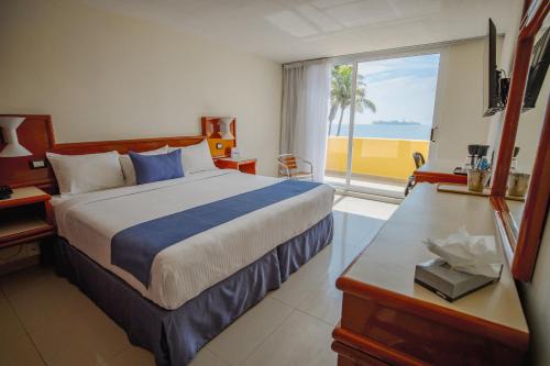 Ignacio Zaragoza Hotel | Hotel Hostal de Cortés