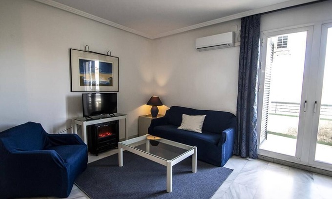 Mairena del Aljarafe Hotel | Hotel In Mairena Del Aljarafe With Air Conditioner, Other, Tv