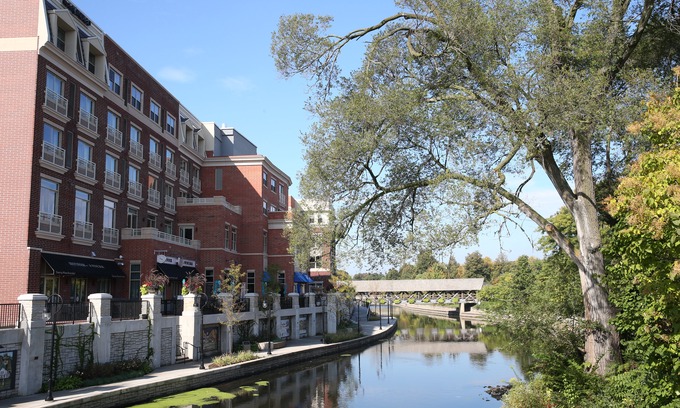 Naperville Hotel | Hotel Indigo Naperville Riverwalk, an Ihg Hotel