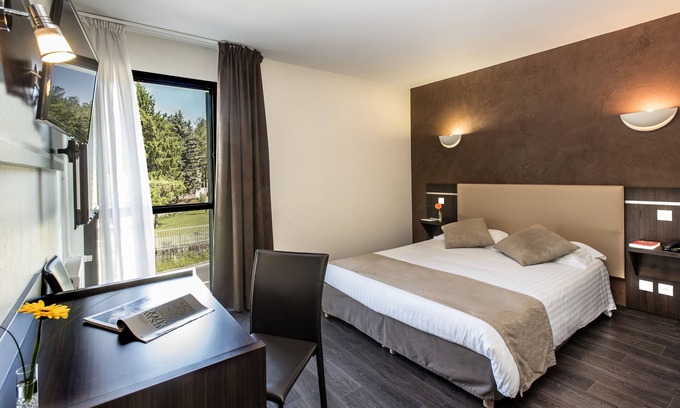 Banassac Hotel | Hotel Le Calice du Gevaudan