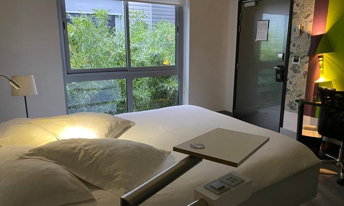 Charleville-Mezieres Hotel | Hotel Le Dormeur du Val