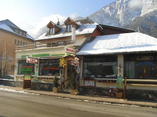 Le Bourg-d'Oisans Hotel | Hotel Le Terminus