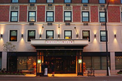 Old Town Triangle Hotel | Hotel Lincoln