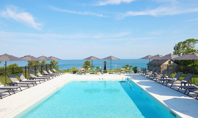 Greenport West Hotel | Hotel Moraine