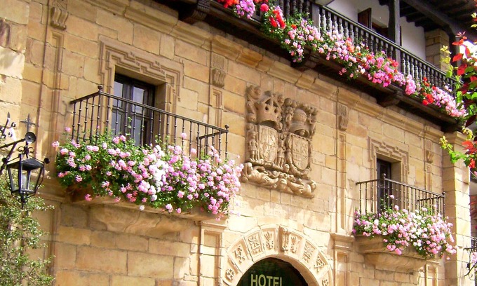 Santillana del Mar Hotel | Hotel Museo Los Infantes