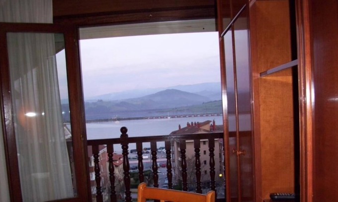 San Vicente de la Barquera Hotel | Hotel Noray