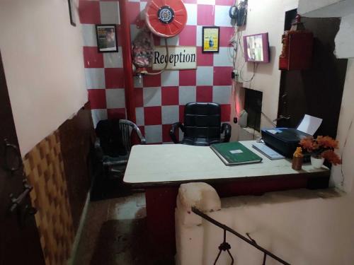 Moradabad Hotel | Hotel O AVS
