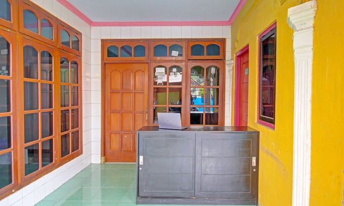 Kediri Hotel | Hotel O Chikam House Syariah