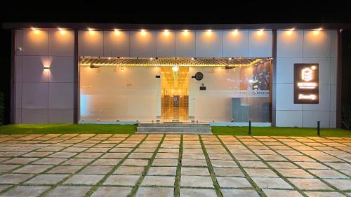 Nanjangud Hotel | Hotel O ESTORIA HOTEL & RESORT