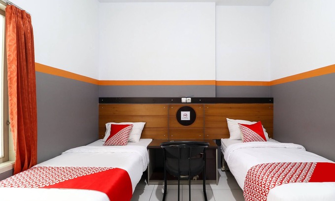 Garut Hotel | Hotel O Garut near Alun-Alun Tarogong formerly Wisma Etiga