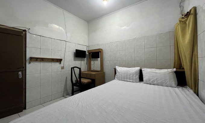 Tetebatu Hotel | Hotel O Kost Aisyah Near Citra Grand Galesong City(Pattalassang)