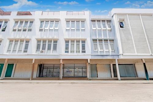 Tegal Hotel | Hotel O Mega Inn Guest House