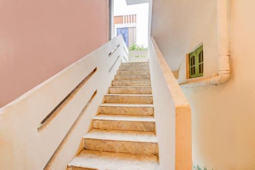 Hyderabad Hotel | Hotel O R Square