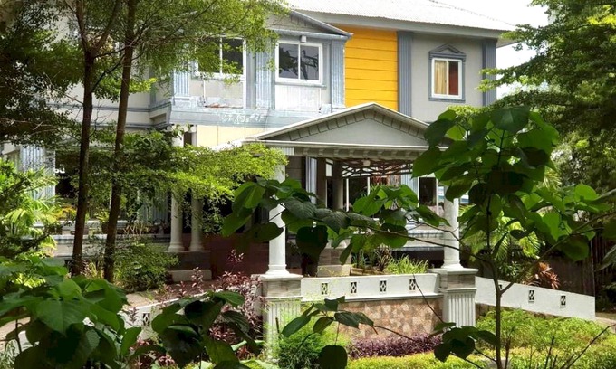 Makassar Hotel | Hotel O Rumah Massagena Syariah Near Gedung Olahraga Enrekang