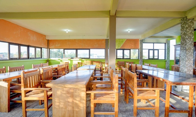 Gresik Hotel | Hotel O Sahabat Syariah Near Plasa Telkom Bawean