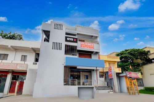 Hyderabad Hotel | Hotel O SVR Grand Inn
