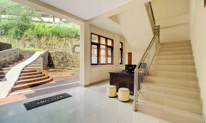 Cisarua Hotel | Hotel O Villa Beringin Puncak