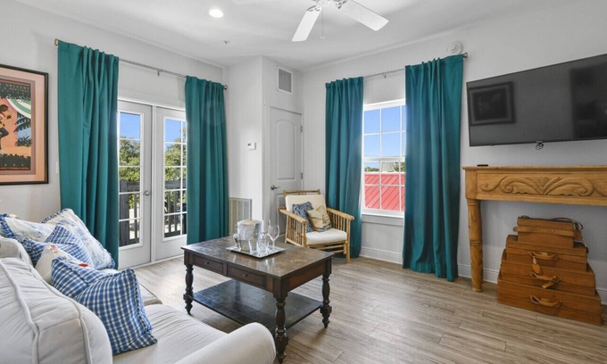Pass Christian Hotel | Hotel Pass Christian Junior Suite 303