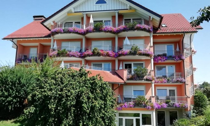 Wasserburg House | Hotel-Restaurant Walserhof