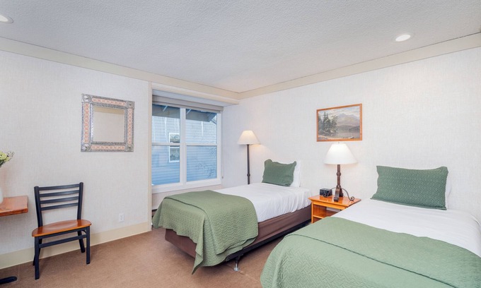 Telluride Hotel | Hotel Room With Two Twin Beds at the Mountainside Inn