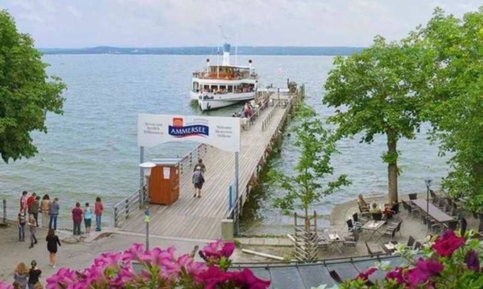 Herrsching am Ammersee House | Hotel Seehof Herrsching - Double room lake side