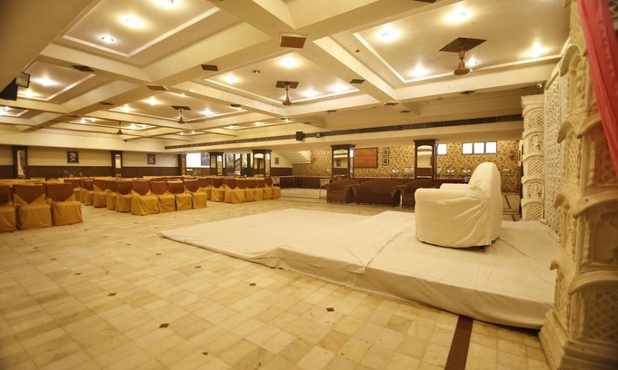 Mathura Hotel | Hotel Sheetal Regency