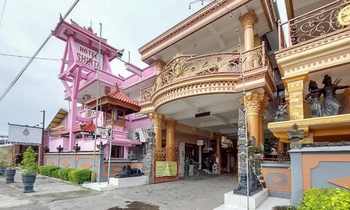 Kertosono Hotel | Hotel Shinta 1 near Stasiun Kertosono Mitra RedDoorz