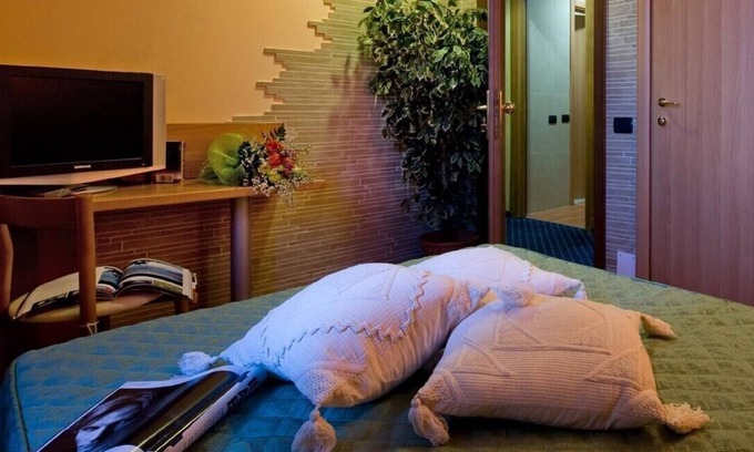 Somma Lombardo Hotel | Hotel Tre Leoni