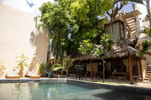 Chichen Itza - Valladolid Hostel | Hotel Tunich Naj & Hostal
