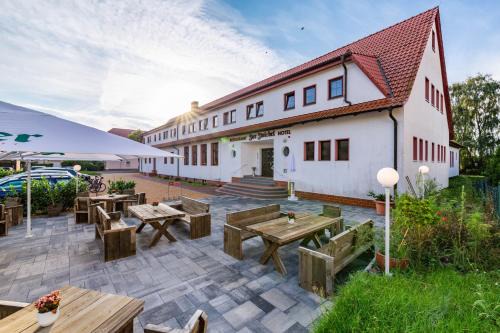 Peenemuende Hotel | Hotel und Restaurant "Zur Zwiebel"