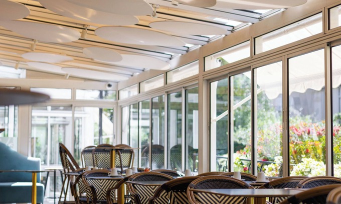 California - Pezou Hotel | Hotel Verlaine