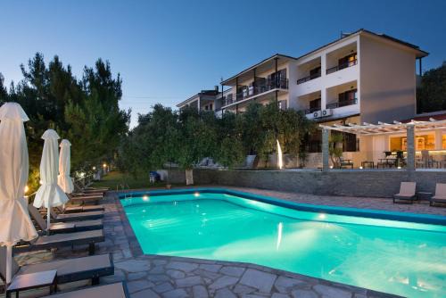 Megalos Prinos Hotel | Hotel Villa Natassa