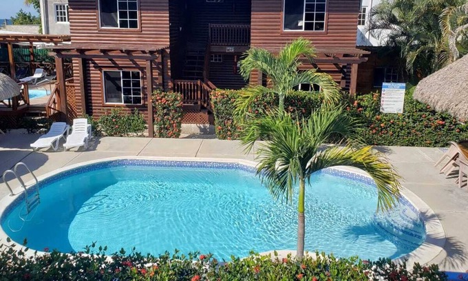 Tela Hotel | Hotel y Cabañas Playa Caribe