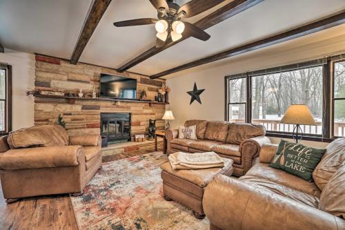 Houghton Lake House | Houghton Lake Cottage Escape with Patio!