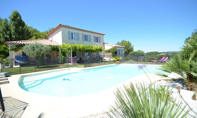 Saint-Drezery House | House 190 m2, near MONTPELLIER and beaches, swimming pool, dominant view, quiet