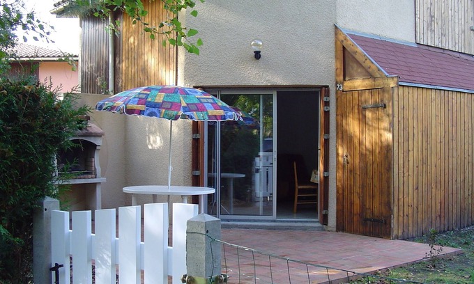 Hourtin Port House | House 5 minutes walk from the lake and the port.