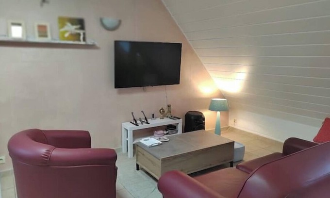 Guiclan Apartment | House 6 pers garden 20 Km Beach