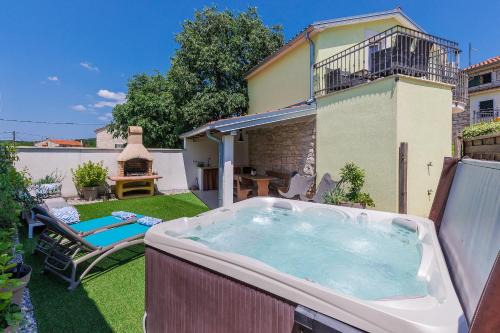 Bubani House | House Ana