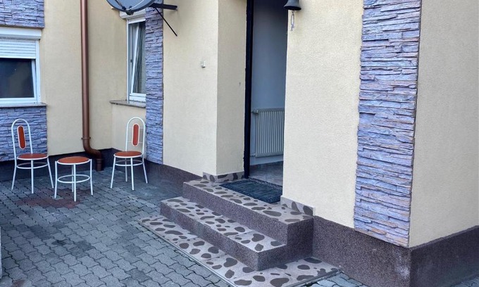 Otteveny House | House Damado Deluxe