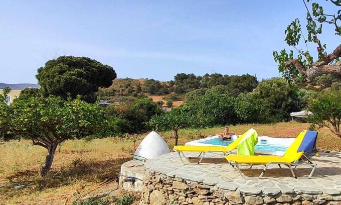 Gourna Cottage | House facing the sea with 5,000 m² garden, swimming pool and unforgettable sunsets.