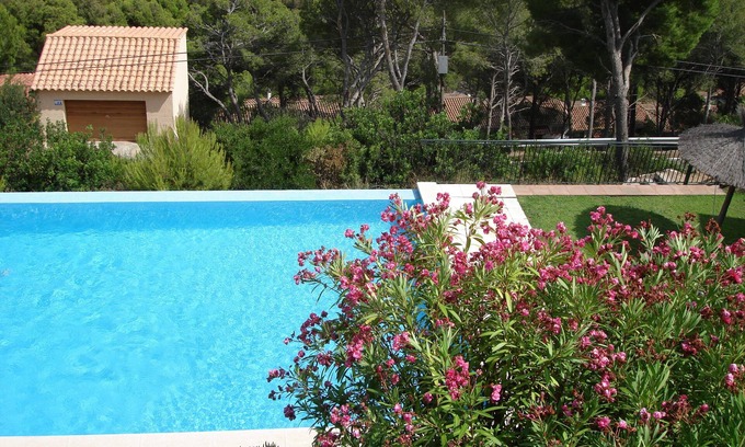 Sa Tuna House | House in a residence with swimming pool 800m from Sa Tuna beach