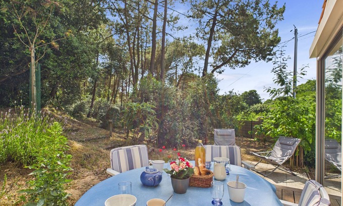 Les Conches Ski Chalet | House in Les Conches, garden, sleeps 4