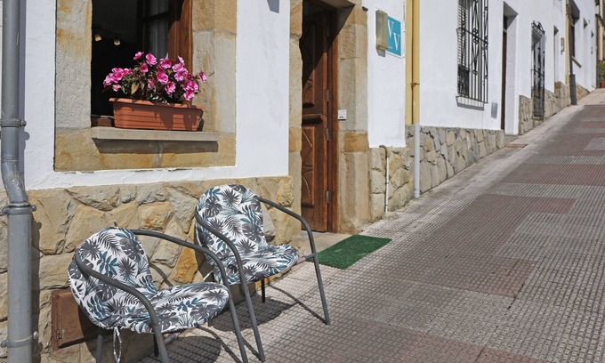 Sales House | House in the center of Colunga