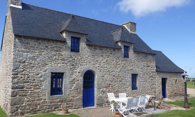 Guisseny House | HOUSE in the countryside, 1 km5 from the sea and accepts animals