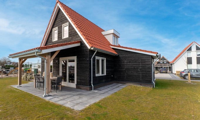 Scherpenisse House | House near Scherpenisse Beach with Garden