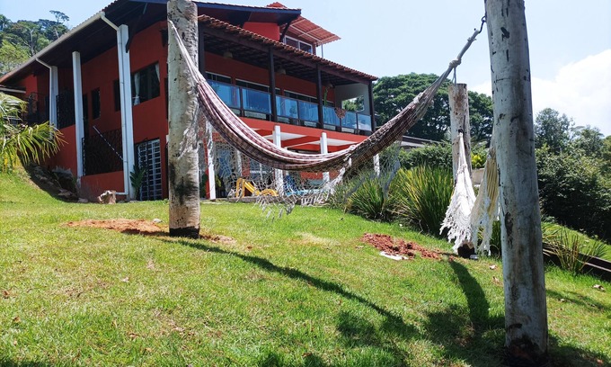 Jardim Sao Miguel Villa | House on Enseada hill with wonderful views