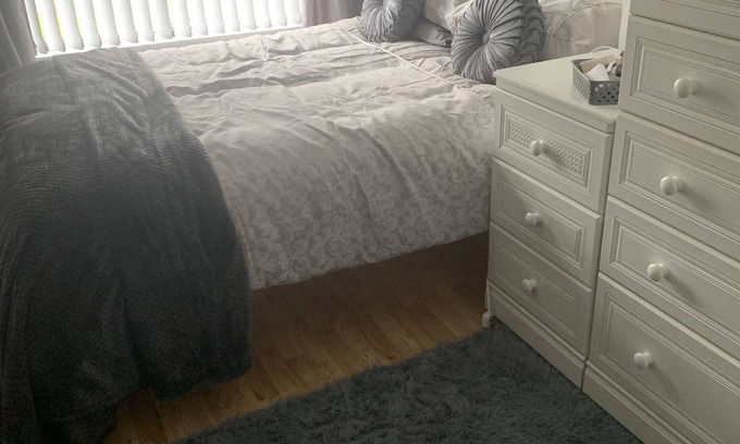 Larne House | House - Sleeps 4 with Cozy Fireplace