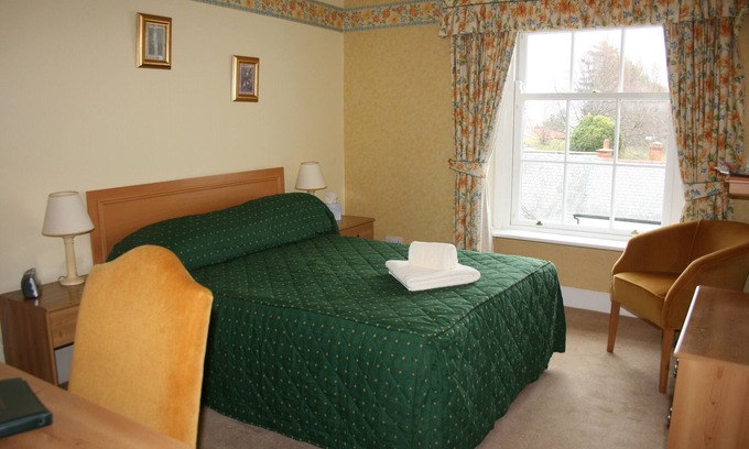 Dunster Apartment | House - Sleeps 6 & paid off site parking available